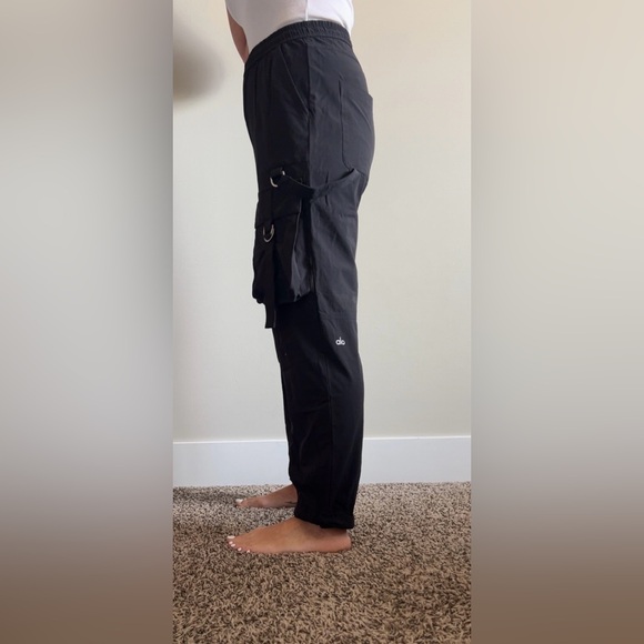Alo black cargo pants (see measurements) - Picture 13 of 14